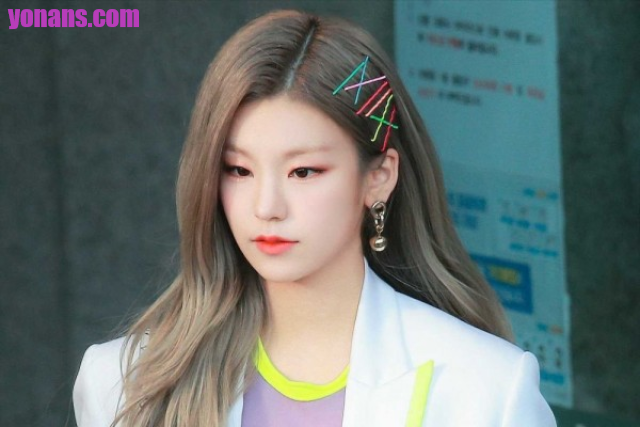 Tren Aksesoris Rambut Vintage Comeback di 2025, Sudah Punya?